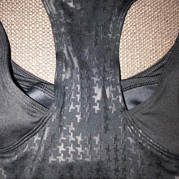 ❌SOLD❌Nike top - Picture 6 of 7